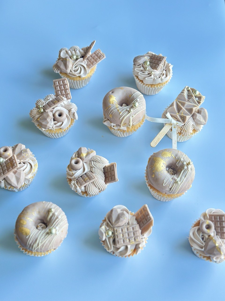 Premium Design Cupcakes