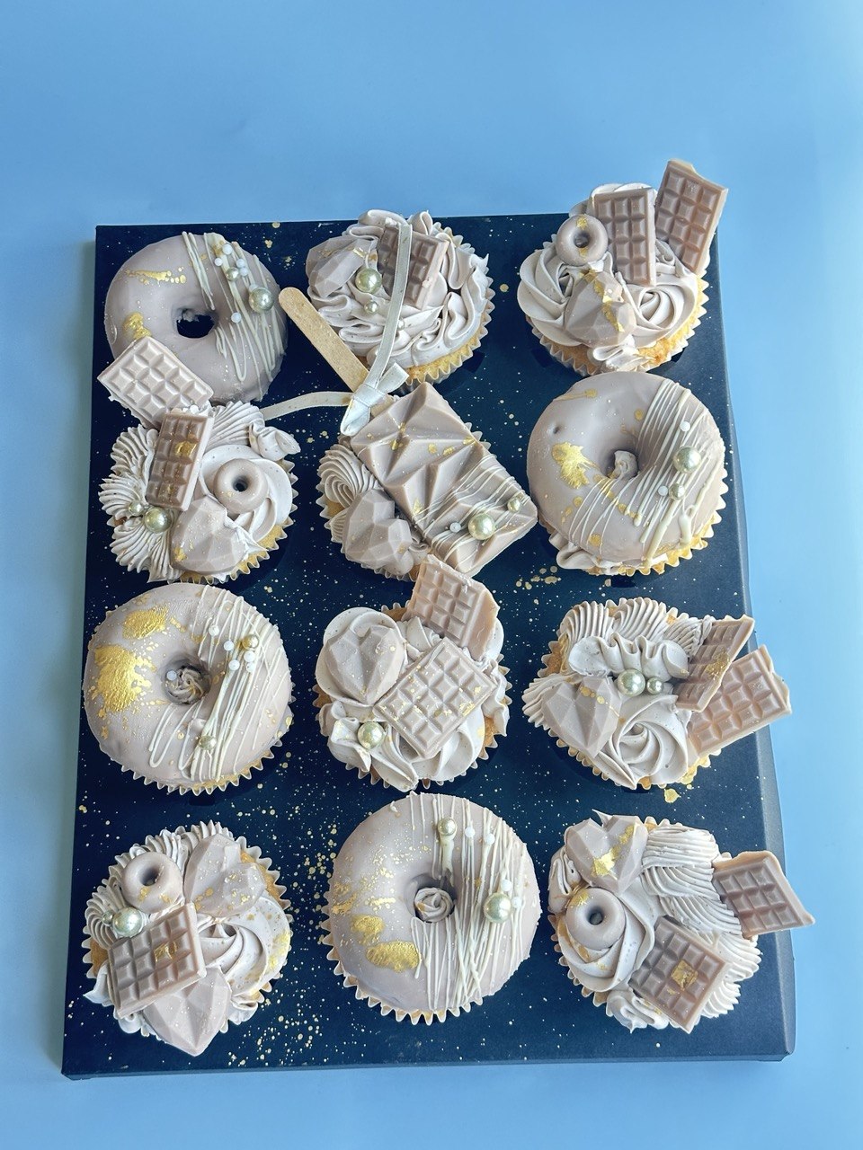 Premium Design Cupcakes
